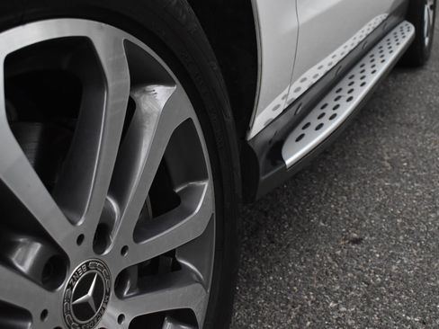 Used 2019 Mercedes-Benz GLE 400 4MATIC image 38
