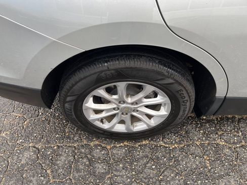 Used 2020 Chevrolet Equinox LS image 29