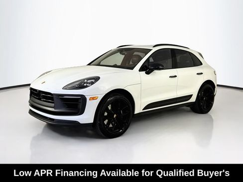 Used 2023 Porsche Macan GTS AWD/4WD image 3