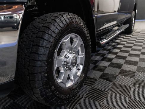 Used 2016 RAM 2500 Big Horn AWD/4WD image 9