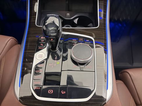 Used 2020 BMW X5 xDrive40i w/ M Sport Package image 31