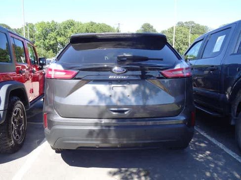 Used 2021 Ford Edge SE FWD image 5