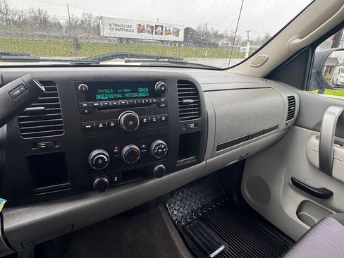 Used 2011 Chevrolet Silverado 1500 W/T image 20