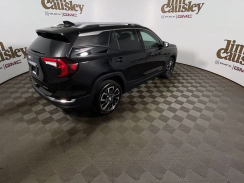 Certified 2023 GMC Terrain SLT AWD/4WD image 8