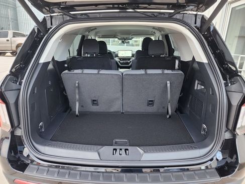 New 2026 Ford Explorer Active image 8