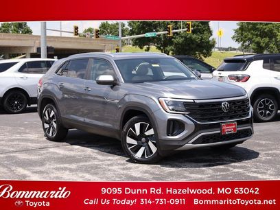Used 2024 Volkswagen Atlas Cross Sport SE w/ Panoramic Sunroof Package