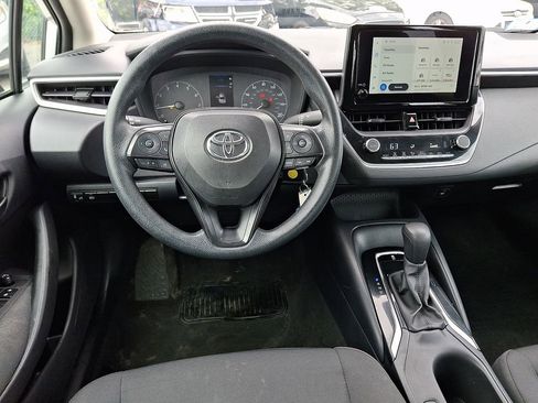 Used 2024 Toyota Corolla LE FWD image 11
