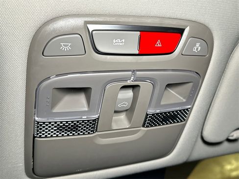 New 2025 Kia Telluride S image 32