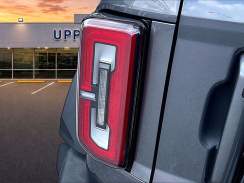 Certified 2023 Ford Bronco Outer Banks w/ Sasquatch Package AWD/4WD image 30