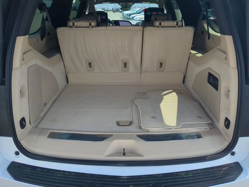 Certified 2023 Cadillac Escalade ESV Premium Luxury w/ LPO, Radiant Package AWD/4WD image 25