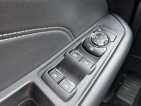 Used 2024 Ford Edge Titanium AWD/4WD image 8