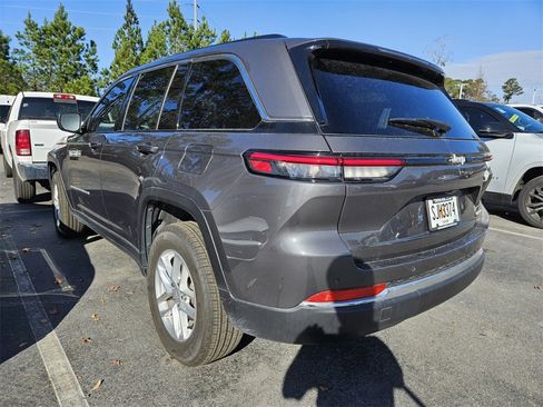Used 2025 Jeep Grand Cherokee Laredo X w/ Luxury Tech Group I image 8