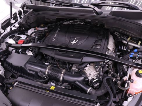 Used 2023 Maserati Grecale GT image 25
