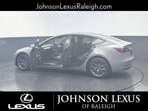 Used 2020 Tesla Model 3 Standard Range Plus image 28