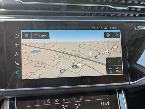 Used 2022 Audi Q8 Premium Plus w/ Premium Plus Package image 22