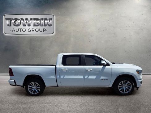 Used 2023 RAM 1500 Laramie AWD/4WD image 3