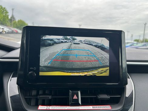 Used 2025 Toyota Corolla LE FWD image 20