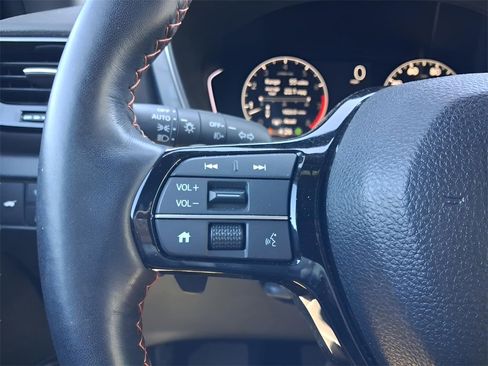 Certified 2025 Honda Pilot TrailSport image 31