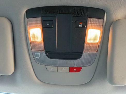 Used 2023 Kia Sportage EX FWD image 7