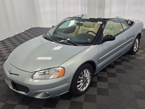 Used 2003 Chrysler Sebring Limited image 27