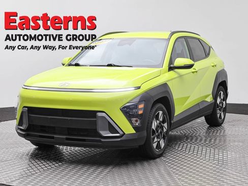Used 2024 Hyundai Kona SEL FWD image 1