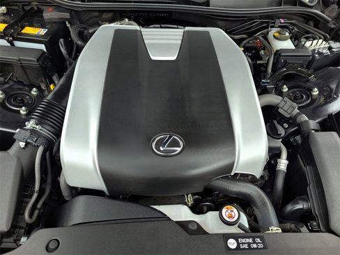 Used 2022 Lexus IS 300 AWD w/ Premium Package image 33