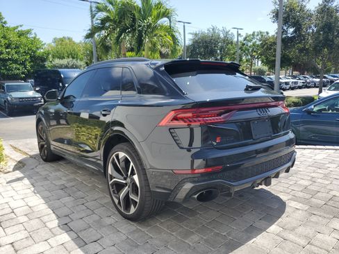 Used 2023 Audi RS Q8 w/ Black Optic Package AWD/4WD image 4