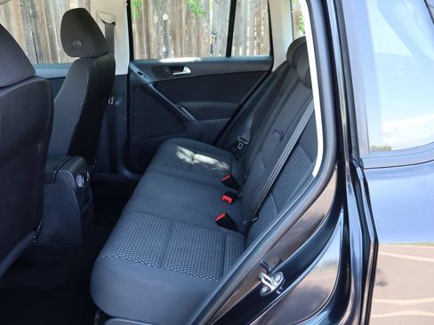 Used 2011 Volkswagen Tiguan S AWD/4WD image 20