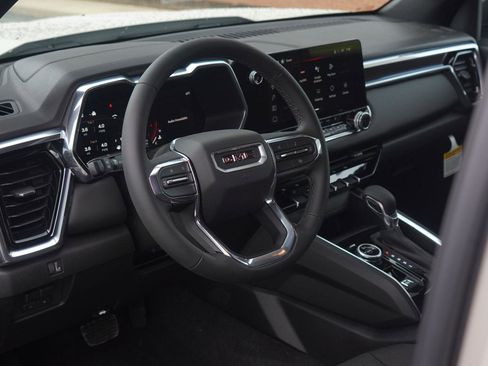 New 2026 GMC Canyon Elevation w/ Convenience Package image 24