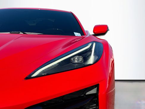 Used 2023 Chevrolet Corvette Z06 image 9