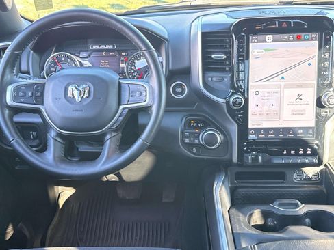 Used 2024 RAM 1500 Big Horn AWD/4WD image 9
