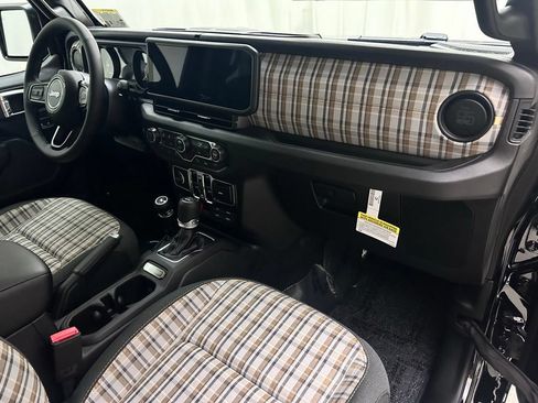 New 2026 Jeep Gladiator Sport AWD/4WD image 18