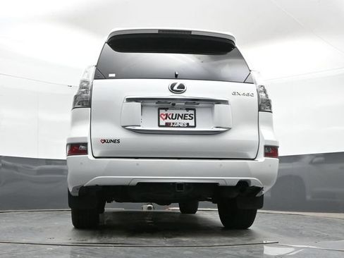 Used 2022 Lexus GX 460 Premium w/ Premium Package AWD/4WD image 40