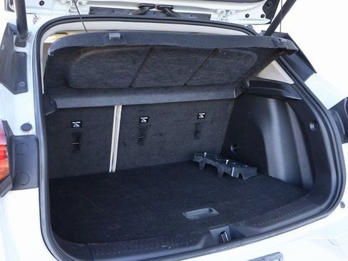 Used 2022 Buick Encore GX Essence w/ Sport Touring Package image 13