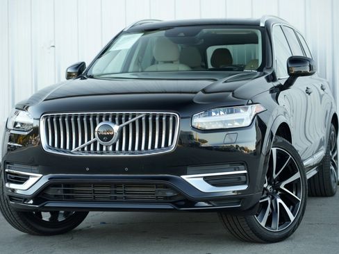 Used 2021 Volvo XC90 T8 Inscription Expression w/ Advanced Package image 3