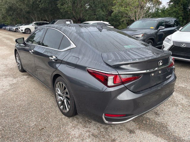 Used 2024 Lexus ES 300h w/ Technology Package FWD image 4