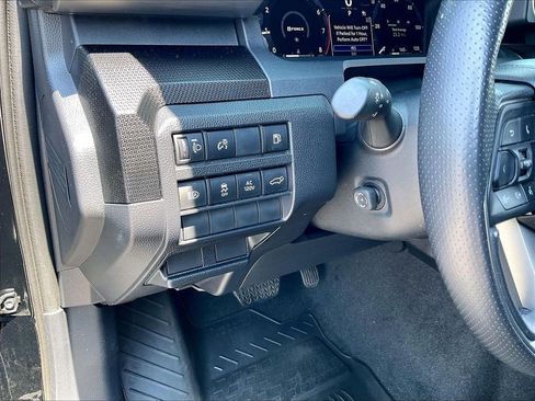Used 2025 Toyota 4Runner Limited AWD/4WD image 26