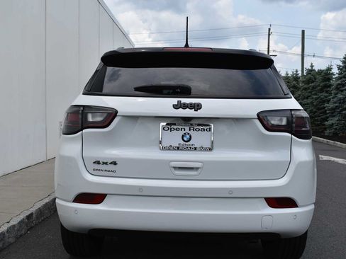 Used 2024 Jeep Compass Limited w/ High Altitude Package AWD/4WD image 6