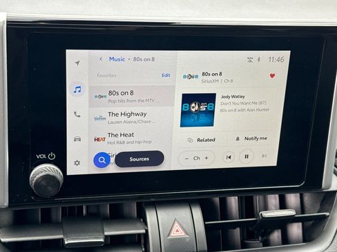 Used 2025 Toyota RAV4 XLE image 19