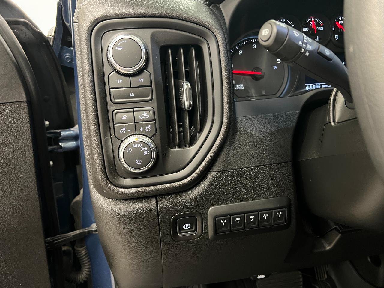 Used 2026 GMC Sierra 3500 Pro w/ 1SA Pro Safety Plus Package AWD/4WD image 44