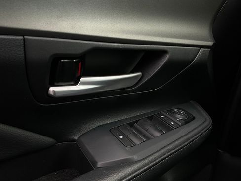 Used 2025 Toyota Grand Highlander FWD image 22