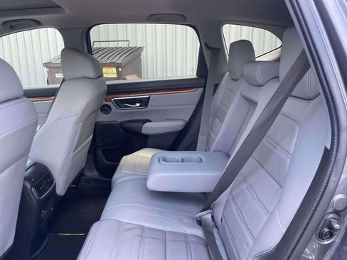 Used 2018 Honda CR-V Touring image 7