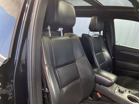 Certified 2018 Jeep Grand Cherokee High Altitude image 36