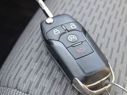 Used 2016 Ford F150 XLT w/ Equipment Group 302A Luxury image 35