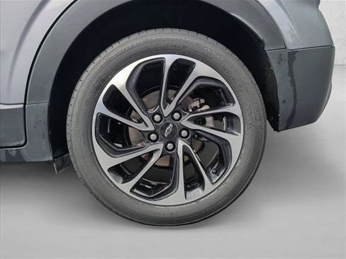 Used 2022 Chevrolet Bolt EUV Premier FWD image 28