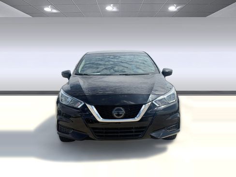 Used 2021 Nissan Versa SV image 5