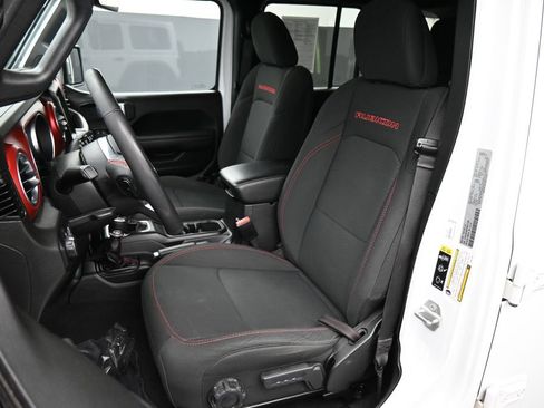 Used 2023 Jeep Wrangler Unlimited Rubicon w/ Cold Weather Group AWD/4WD image 17
