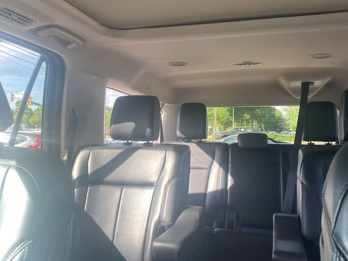 Used 2022 Ford Expedition Max XLT image 9