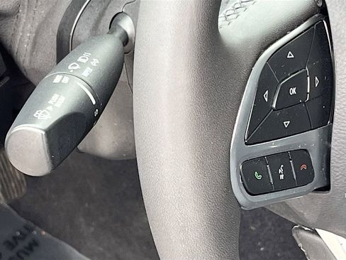 Used 2023 Chrysler 300 Touring L image 10