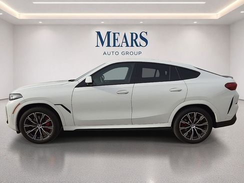 Used 2026 BMW X6 xDrive40i AWD/4WD image 2